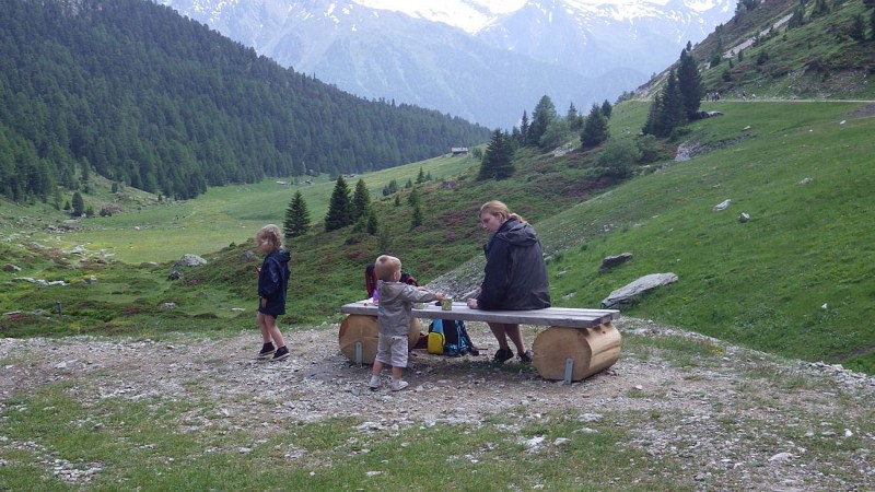 famille sur le site de l'Orgère