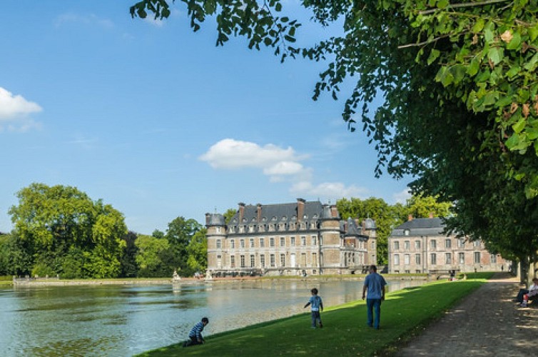 Autour du Château de Beloeil, en terre picarde