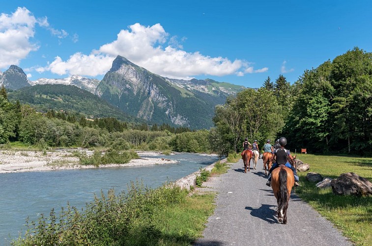 "Au fil du Giffre" Greenway_Taninges