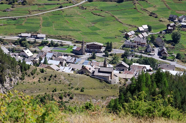 The Alp du Pied and the Chapelle Sainte-Marie-Madeleine_Cervières