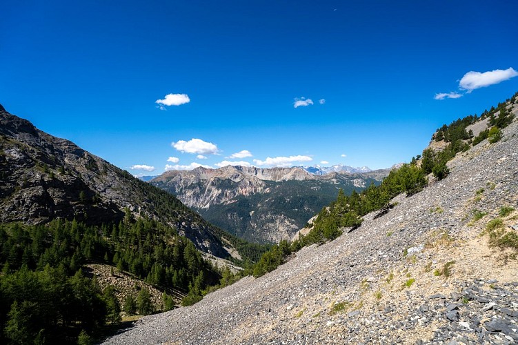 Vers la bergerie de Dormillouse_Val-des-Prés