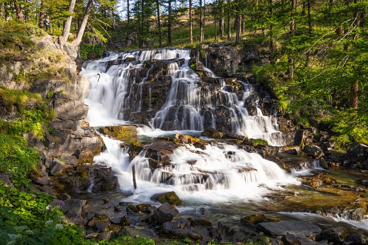 La cascata di Fontcouverte dall'Auberge de la Fruitière