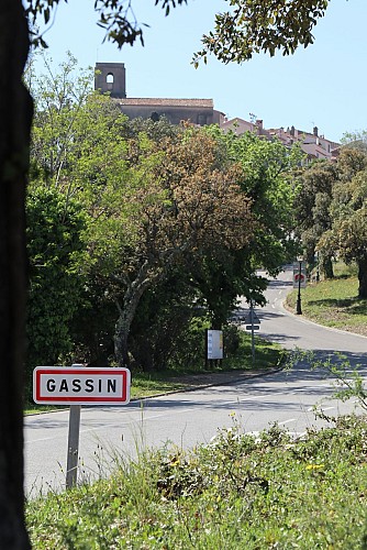 Gassin vu du début du sentier