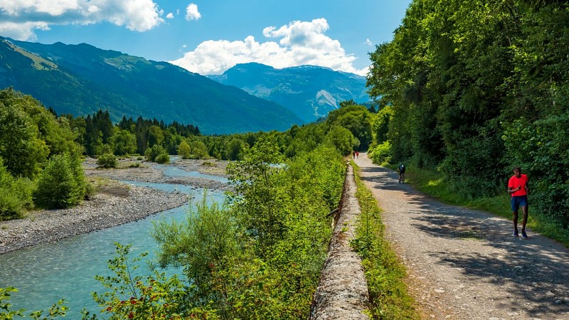 “Au fil du Giffre” green path