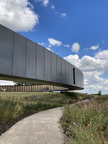La colline de Notre-Dame-de-Lorette : de Souchez à Ablain Saint-Nazaire