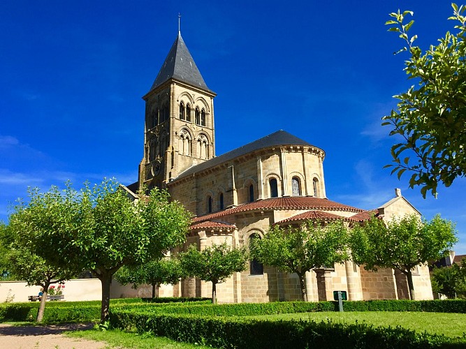 Eglise de Saint-Menoux