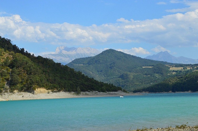Lac de Monteynard en Isère