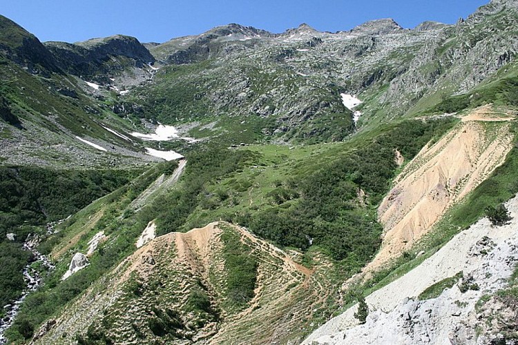 La testata del Vallone del Sabbione e la conca che ospita il Gias della Culatta