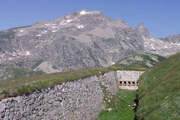 Les forts Pernante et de Giaure Parcours marche Tende Cirkwi
