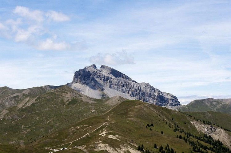 La Grande Séolane, (2909 m), depuis le sommet de Rochegrand, (2409 m).