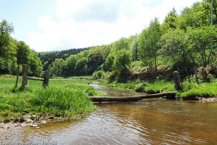 Chateaux and valleys