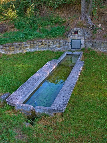 Fontaine des fées, Chambrey