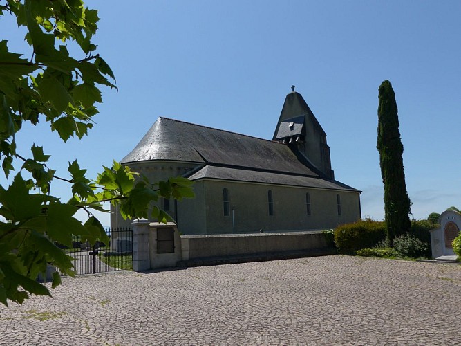 portes vic-bilh lespourcy randonnée équestre église