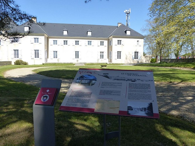Claracq, sentier et villa Lalonquette, cph Tourisme Nord Béarn et Madiran (13)