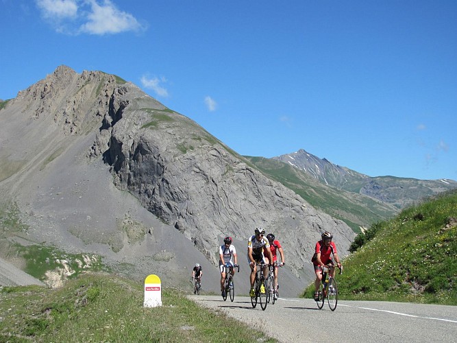 In bicicletta sul Col du Galibier da Valloire