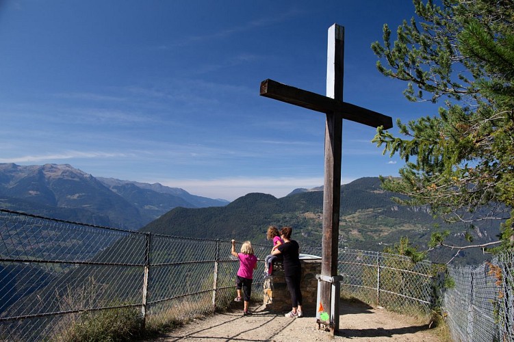 Feissons's cross loop