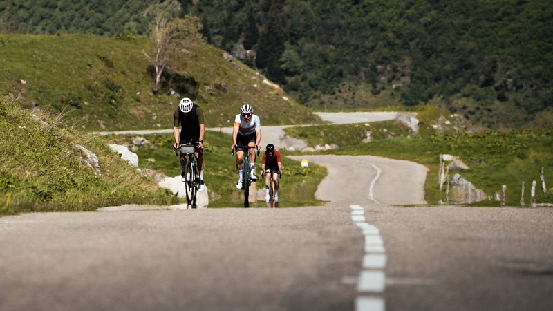 Cycling up Cormet de Roselend from Bourg-Saint-Maurice