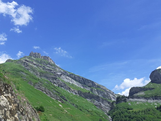 Cycling up Cormet de Roselend from Beaufort