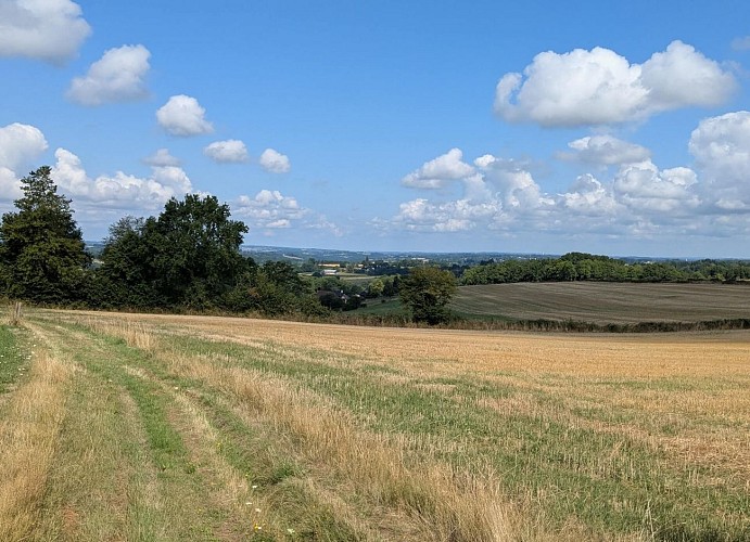 Glanges sentier du Theillaumas vue horizon2