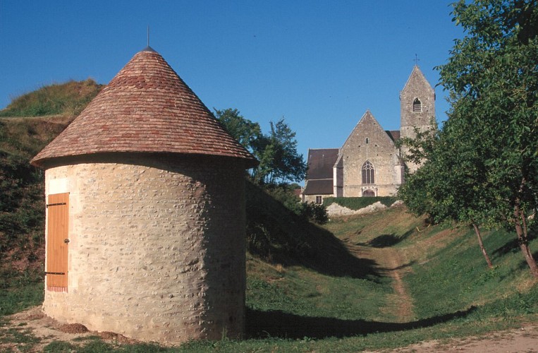 St-Rémy-du-V. Eglise et Four à Chanvre