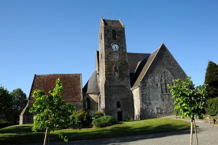 Eglise de Villaines la Carelle