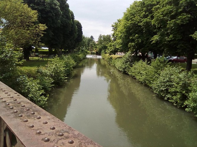 Balade le long du canal de Briare