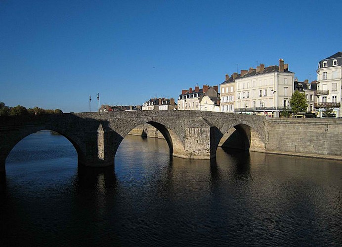 La Mayenne, au Pays de la Loire