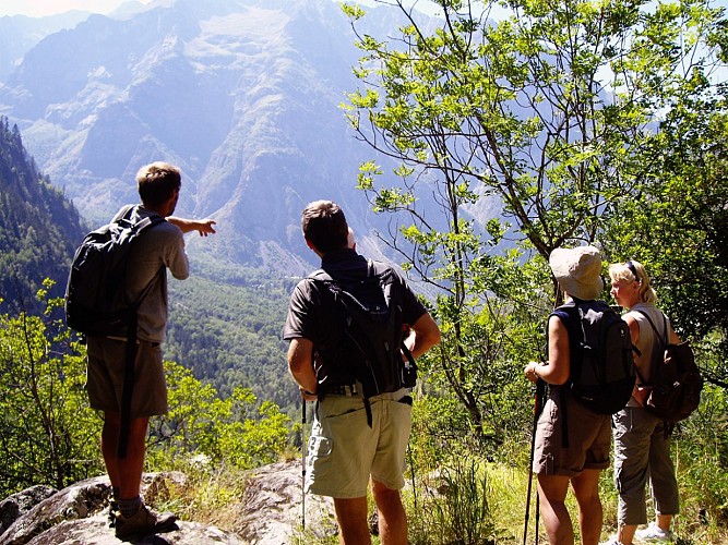Heritage discovery hike - from Les 2 Alpes to Venosc