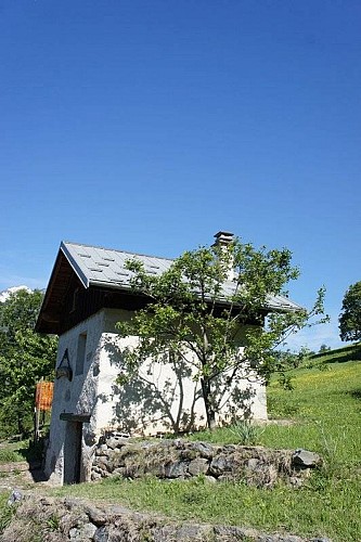 The hillsides of Aigueblanche (B12)