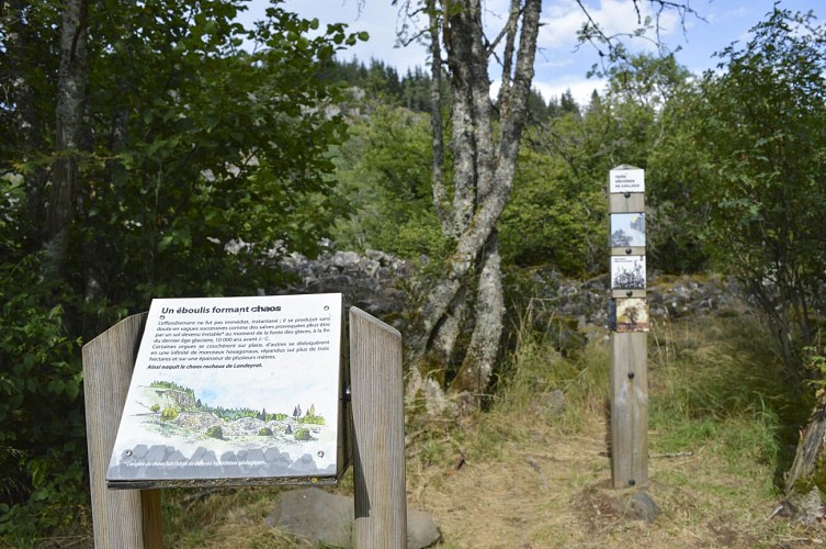 Landeyrat rock discovery trail