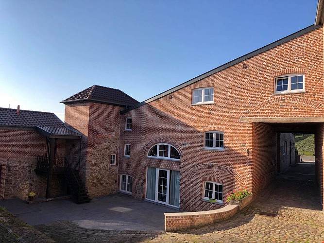 Du village des Cahottes à celui de Mons-lez-Liège