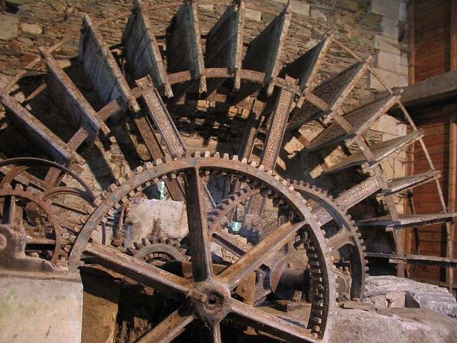 BRISSAC-QUINCÉ - 71 - CIRCUIT DU MOULIN DE RAS