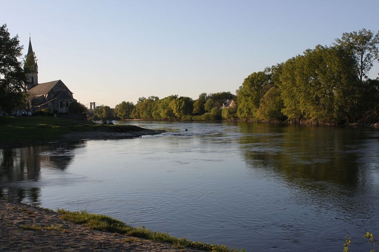 CHALONNES-SUR-LOIRE - 22 - DE L'ARMANGÉ AU JEU