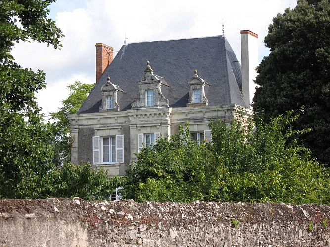SAINT-GERMAIN-DES-PRES - 15 - LE CHÊNE VERT
