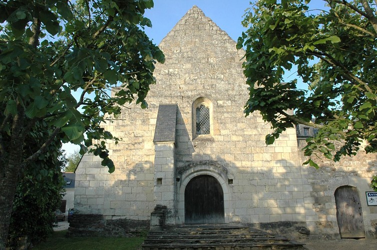 SENTIER DE SAINT-JACQUES-DE-COMPOSTELLE : LA VOIE DES PLANTAGENÊTS
