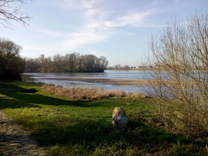 SAINT-SULPICE-SUR-LOIRE - 93 - VAL DE SAINT-SULPICE