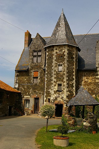 Randonnée "Château, étang et manoir"