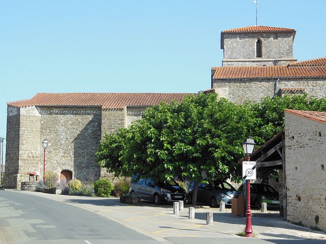 CIRCUIT DE VENELLES EN RUELLES PUYBELLIARD