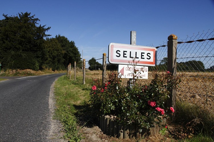 13. Weg der Fosse aux Loups – Start am Rathaus von Selles