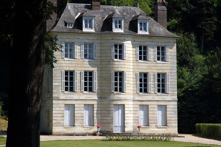 11. Pad van de Groene Struik – Vertrekpunt: gemeentehuis van Les Préaux of gemeentehuis van Saint-Symphorien