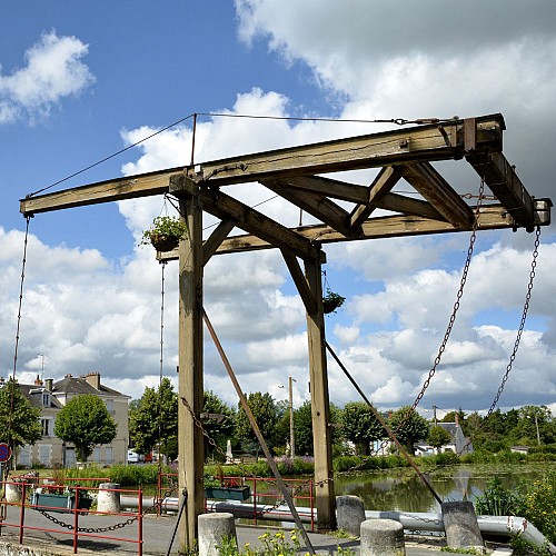 MENNETOU SUR CHER - Chemin du Carroir