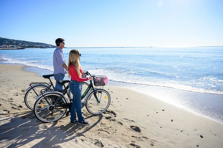 Couple_en_balade_a_velo