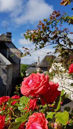 Visite de Raulhac, bourg historique du Carladès