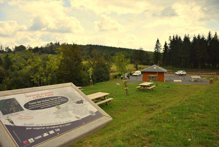 Aire de pique-nique sentier petit naturaliste