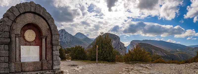 L'incontournable Point Sublime, situé au cœur des gorges du Verdon