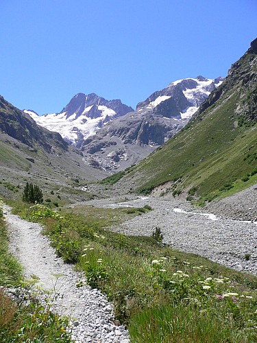 Hiking - Refuge et glacier de La Pilatte