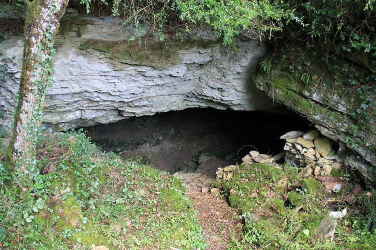 Grotte de Baracan - Plateau des Trénoz