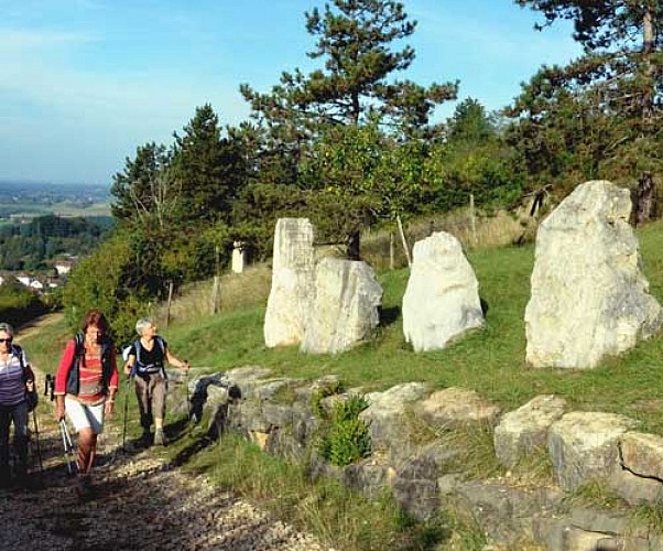 Sentier Mémoire de Pierre et belvédère de la carrière