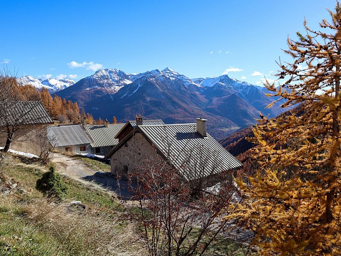 The Combes hamlet loop_Puy-Saint-André