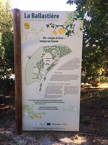 La Ballastière Orchard